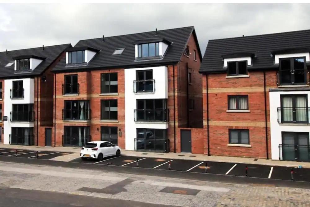 Aqua Dreams - Serviced Luxury Modern Belfast City Centre 2 Bed Apartment Exterior foto