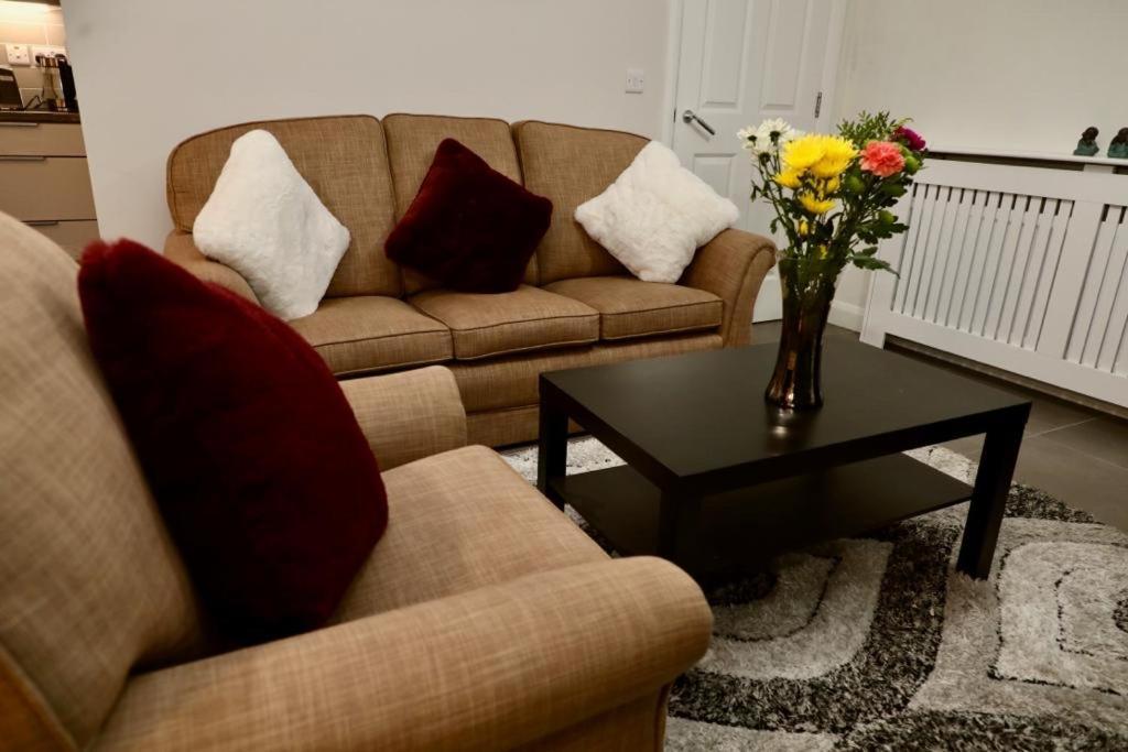 Aqua Dreams - Serviced Luxury Modern Belfast City Centre 2 Bed Apartment Exterior foto